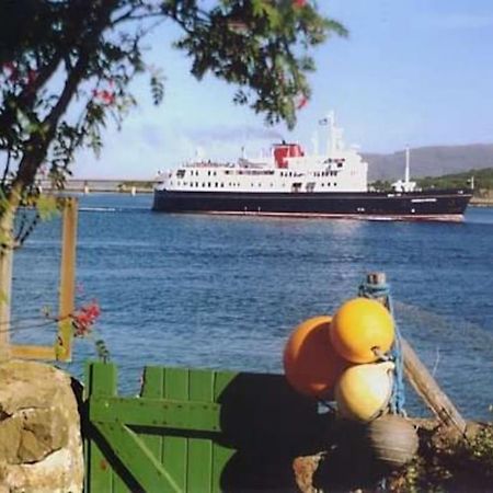 The Anchorage, Right On The Skye Shore Villa Kyleakin Exterior photo